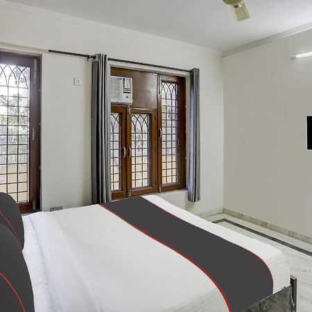 Capital O Uk House Residency Otel Gurgaon Dış mekan fotoğraf