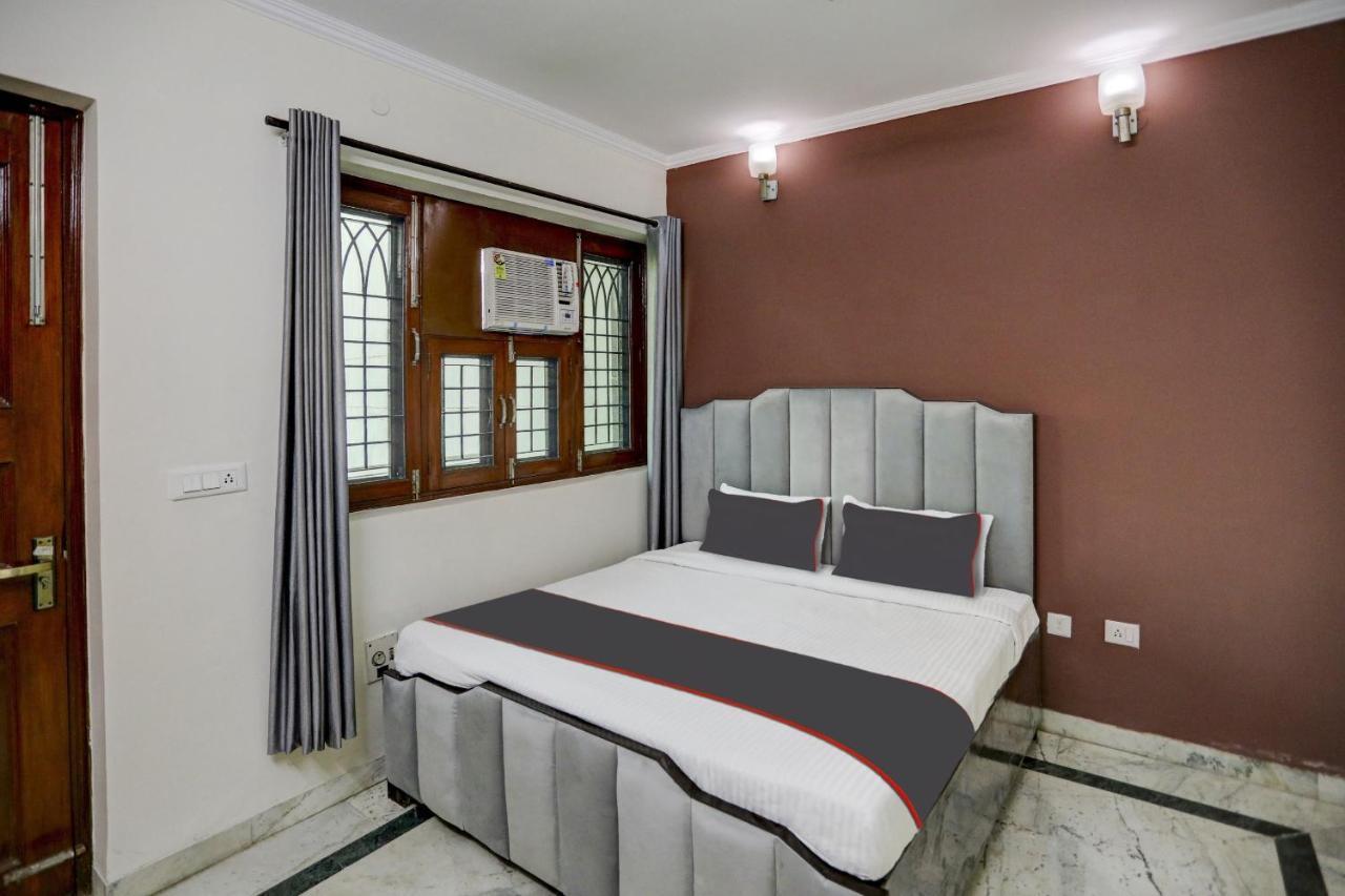 Capital O Uk House Residency Otel Gurgaon Dış mekan fotoğraf