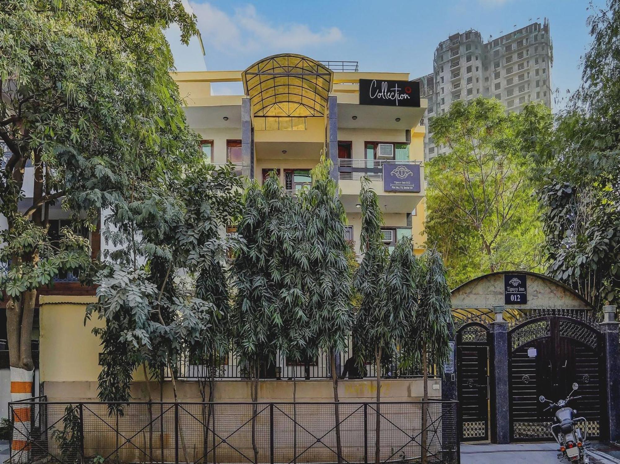 Capital O Uk House Residency Otel Gurgaon Dış mekan fotoğraf