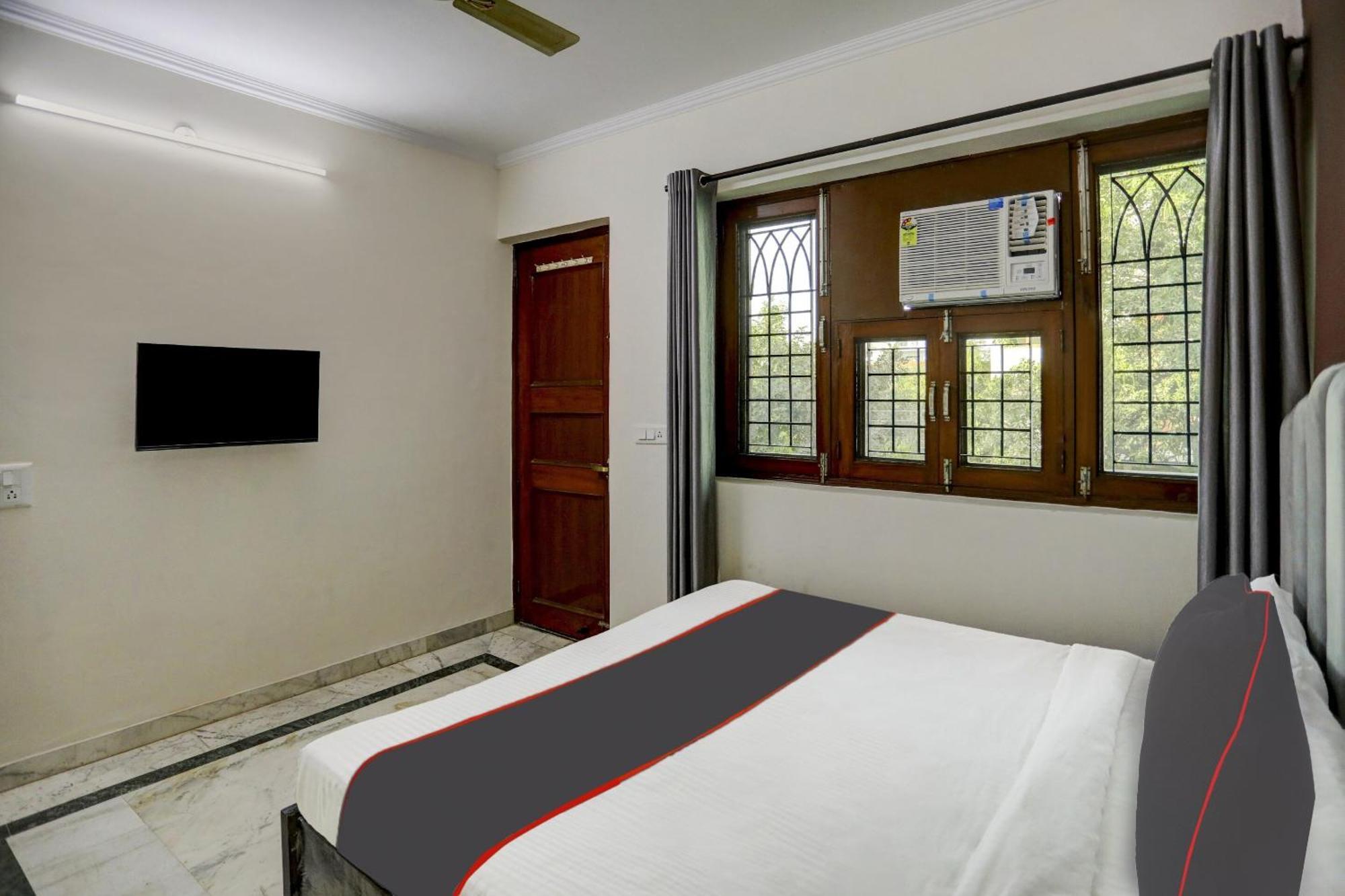Capital O Uk House Residency Otel Gurgaon Dış mekan fotoğraf
